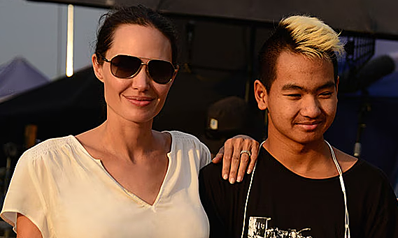 Maddox chính thức xin đổi họ sang họ mẹ Angelina Jolie, rời bỏ tên Brad Pitt - hình ảnh - nohu90bet.vip Maddox chính thức xin đổi họ sang họ mẹ Angelina Jolie, rời bỏ tên Brad Pitt - hình ảnh - nohu90bet.vip