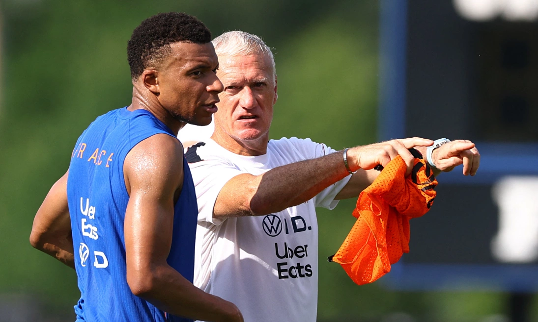 Deschamps: ‘Sự nổi tiếng không làm Mbappe thay đổi’: góc nhìn mới cho người chơi Việt - hình ảnh - nohu90bet.vip
