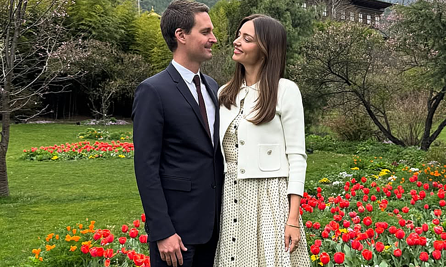 NOHU90 eSports: Câu chuyện nhân văn từ Miranda Kerr và tỷ phú Evan Spiegel truyền cảm hứng cho cộng đồng game thủ Việt - hình ảnh - nohu90bet.vip NOHU90 eSports: Câu chuyện nhân văn từ Miranda Kerr và tỷ phú Evan Spiegel truyền cảm hứng cho cộng đồng game thủ Việt - hình ảnh - nohu90bet.vip