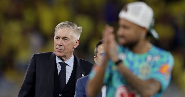 Đội tuyển Brazil bị chất vấn tại sân bay Mỹ: Câu hỏi ‘Ronaldinho đâu?’ gây xôn xao - hình ảnh - nohu90bet.vip