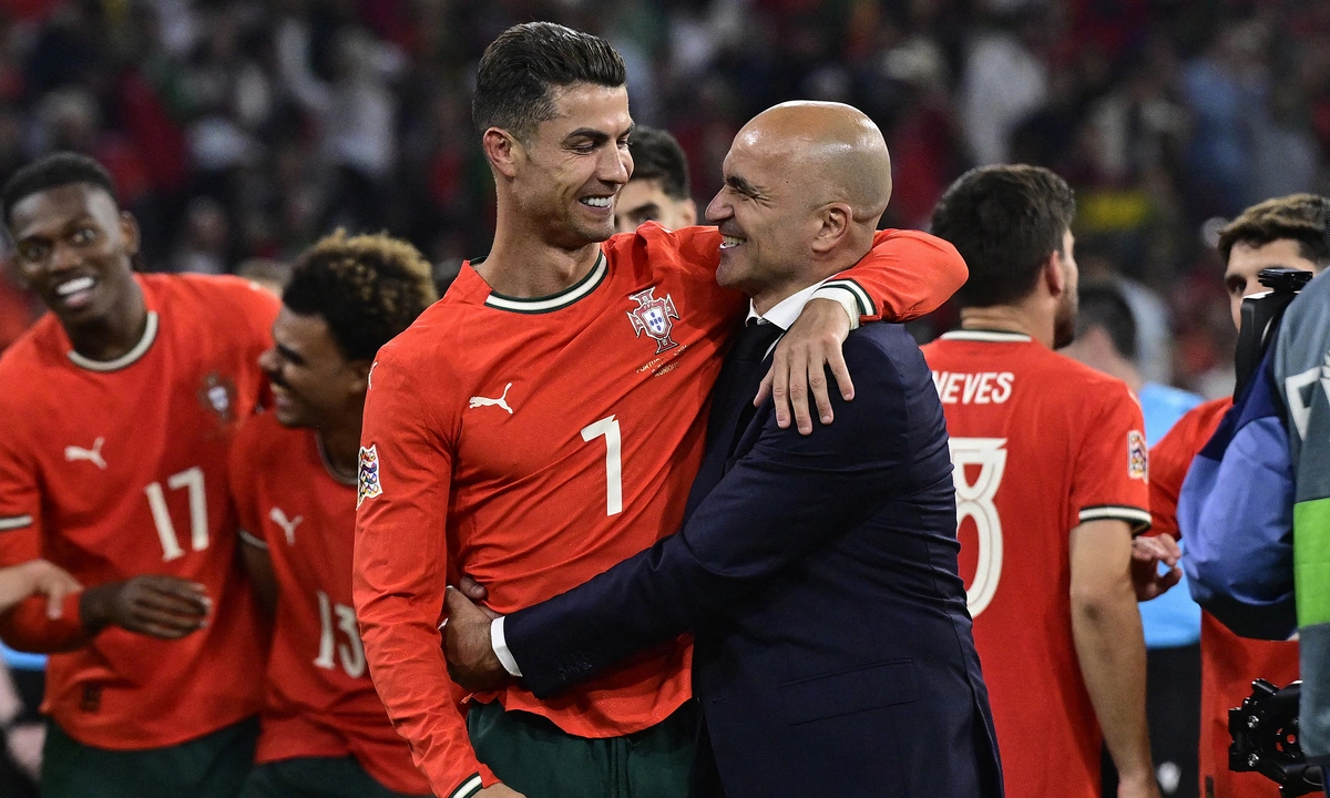 NOHU90 slot game và tin nóng: HLV Martinez đàm phán dẫn dắt Ronaldo tại Al Nassr - hình ảnh - nohu90bet.vip