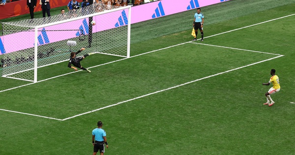 Thụy Sĩ hạ Colombia trên chấm luân lưu, giành vé chạm trán Argentina của Messi - hình ảnh - nohu90bet.vip