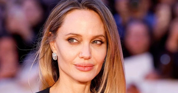 Angelina Jolie kiên quyết bảo vệ quyền riêng tư tài chính trước yêu cầu từ Brad Pitt - hình ảnh - nohu90bet.vip