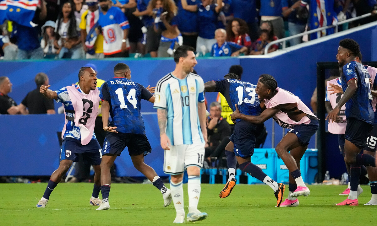 NOHU90 chính thức: Henry và Ibrahimovic kêu gọi FIFA trao cúp cho Cape Verde sau màn trình diễn ấn tượng - hình ảnh - nohu90bet.vip NOHU90 chính thức: Henry và Ibrahimovic kêu gọi FIFA trao cúp cho Cape Verde sau màn trình diễn ấn tượng - hình ảnh - nohu90bet.vip