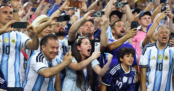 Messi trở về ‘nhà’ trước cuộc gặp Cabo Verde, cơn sốt lên đỉnh điểm - hình ảnh - nohu90bet.vip Messi trở về ‘nhà’ trước cuộc gặp Cabo Verde, cơn sốt lên đỉnh điểm - hình ảnh - nohu90bet.vip