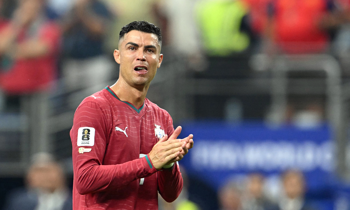 Ronaldo bật khóc chia tay World Cup 2026: Huyền thoại khép lại giấc mơ cùng nước mắt - hình ảnh - nohu90bet.vip